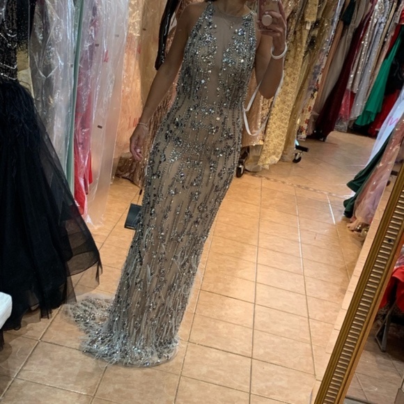 Terani Couture Gown - Picture 7 of 11